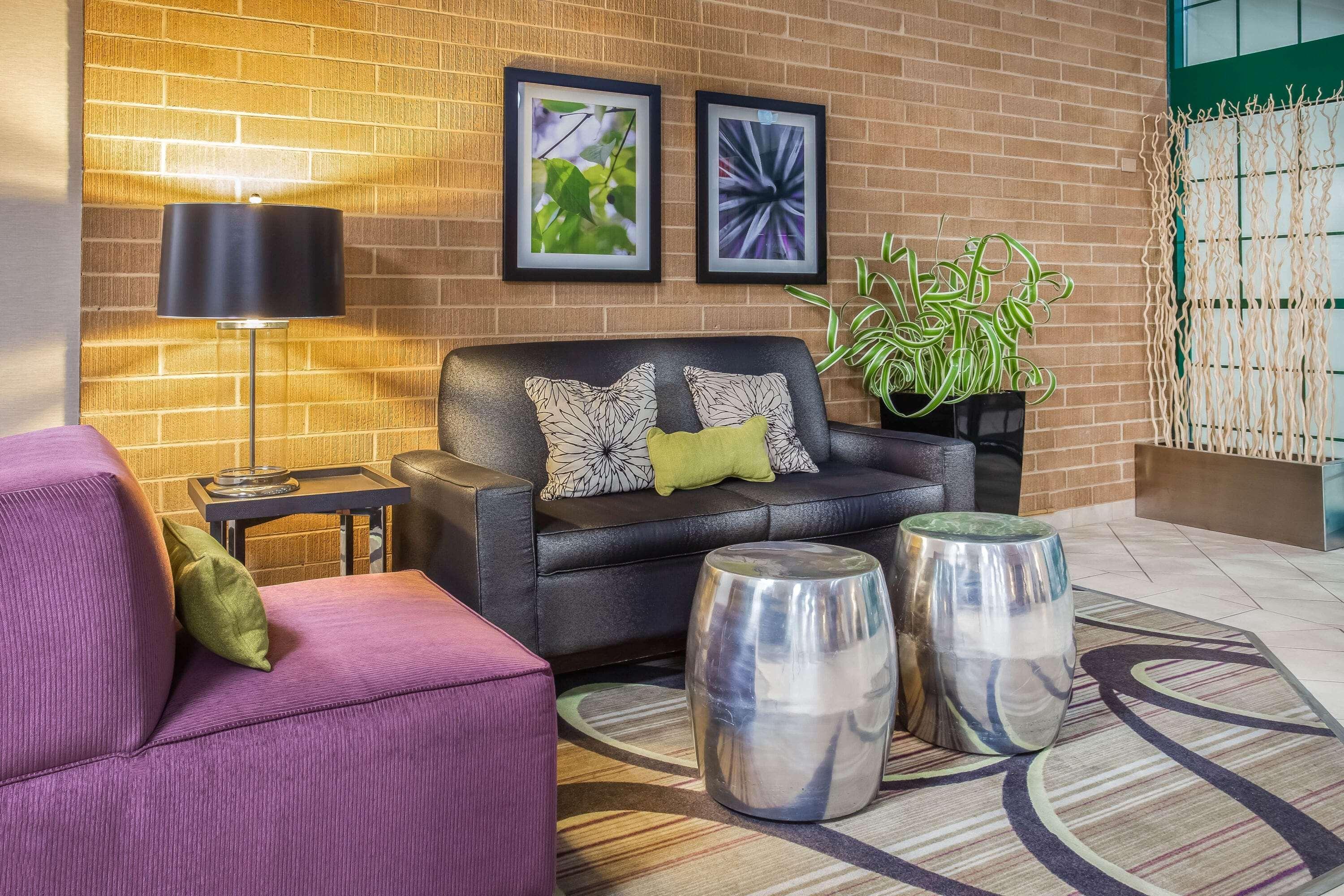 La Quinta Inn By Wyndham Oshkosh Exterior photo